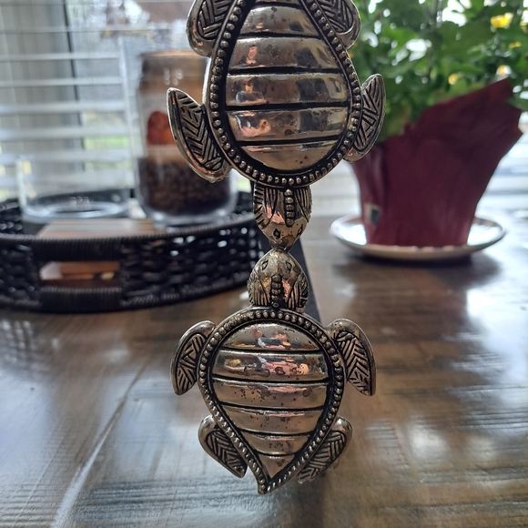 Black Leather Silver Metal Turtles Slide Belt M/L - Picture 2 of 5